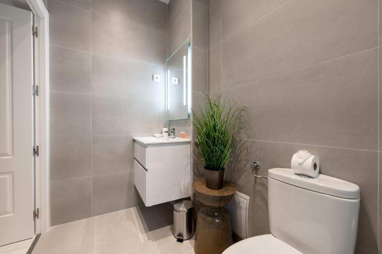 1 Bedroom 1 Bathroom- Lavapies- Minty Stay- Ave Maria Madrid Exterior photo